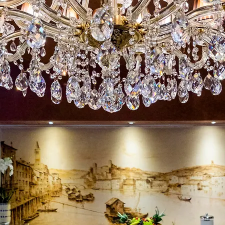 Hotel Accademia 4*