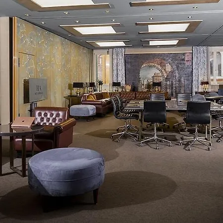 Accademia Hotel