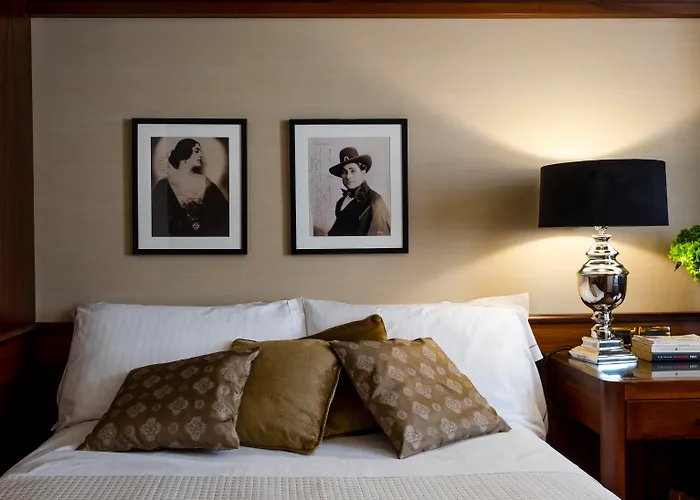 Hotell Accademia 4*