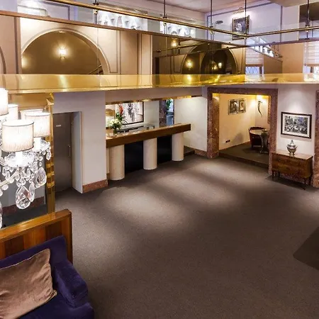 Accademia Hotel