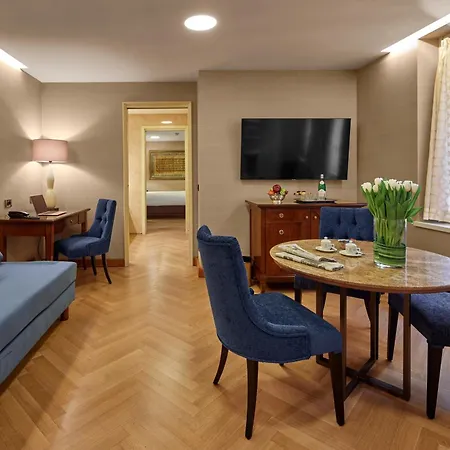 Accademia Hotel 4*