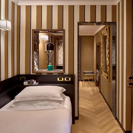 Hotel Accademia 4*