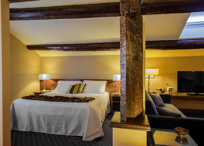 Accademia 4* Верона