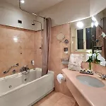 Hotel Accademia 4*