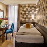 Accademia Hotell 4*
