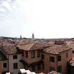 Accademia 4*