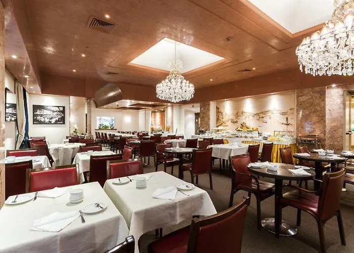 Hotel Accademia 4*