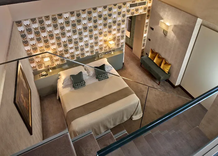 Accademia Hotel