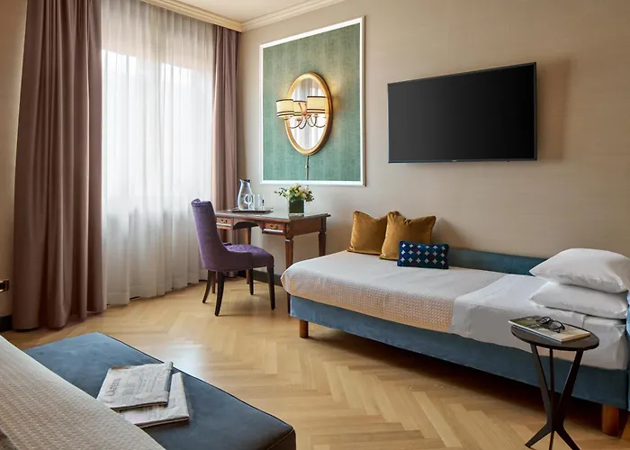 Accademia Hotel