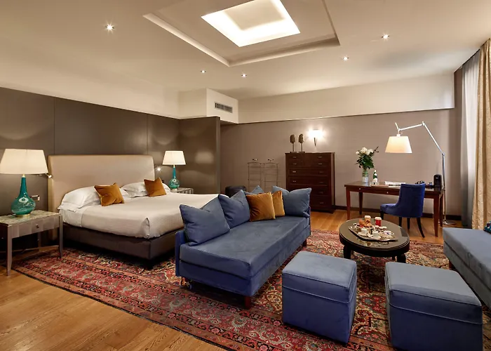Hotel Accademia 4*