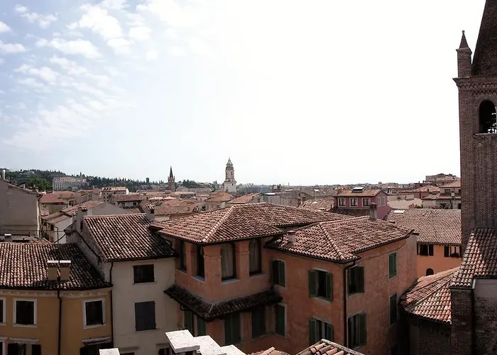 Accademia 4*